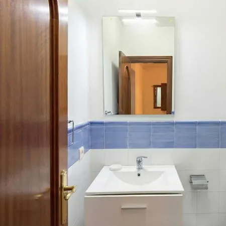 New! Romantic Nest 5 Min To Cathedral Apartment Sevilla
