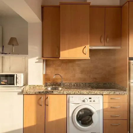 New! Romantic Nest 5 Min To Cathedral *
