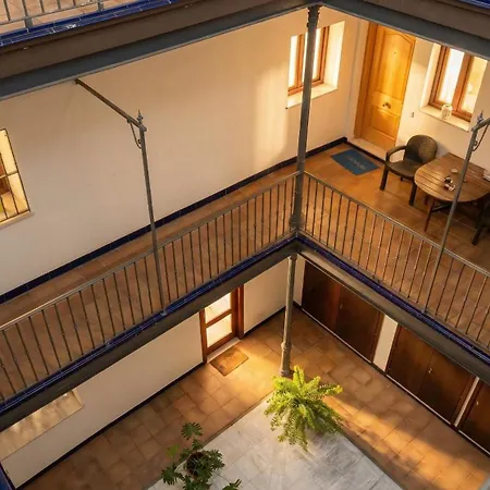 New! Romantic Nest 5 Min To Cathedral Apartmán *