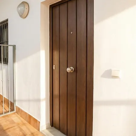 New! Romantic Nest 5 Min To Cathedral Apartmán *